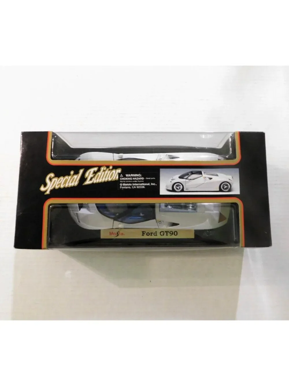 Maisto Special Edition Ford GT90 White 1:18 Diecast Scale Model